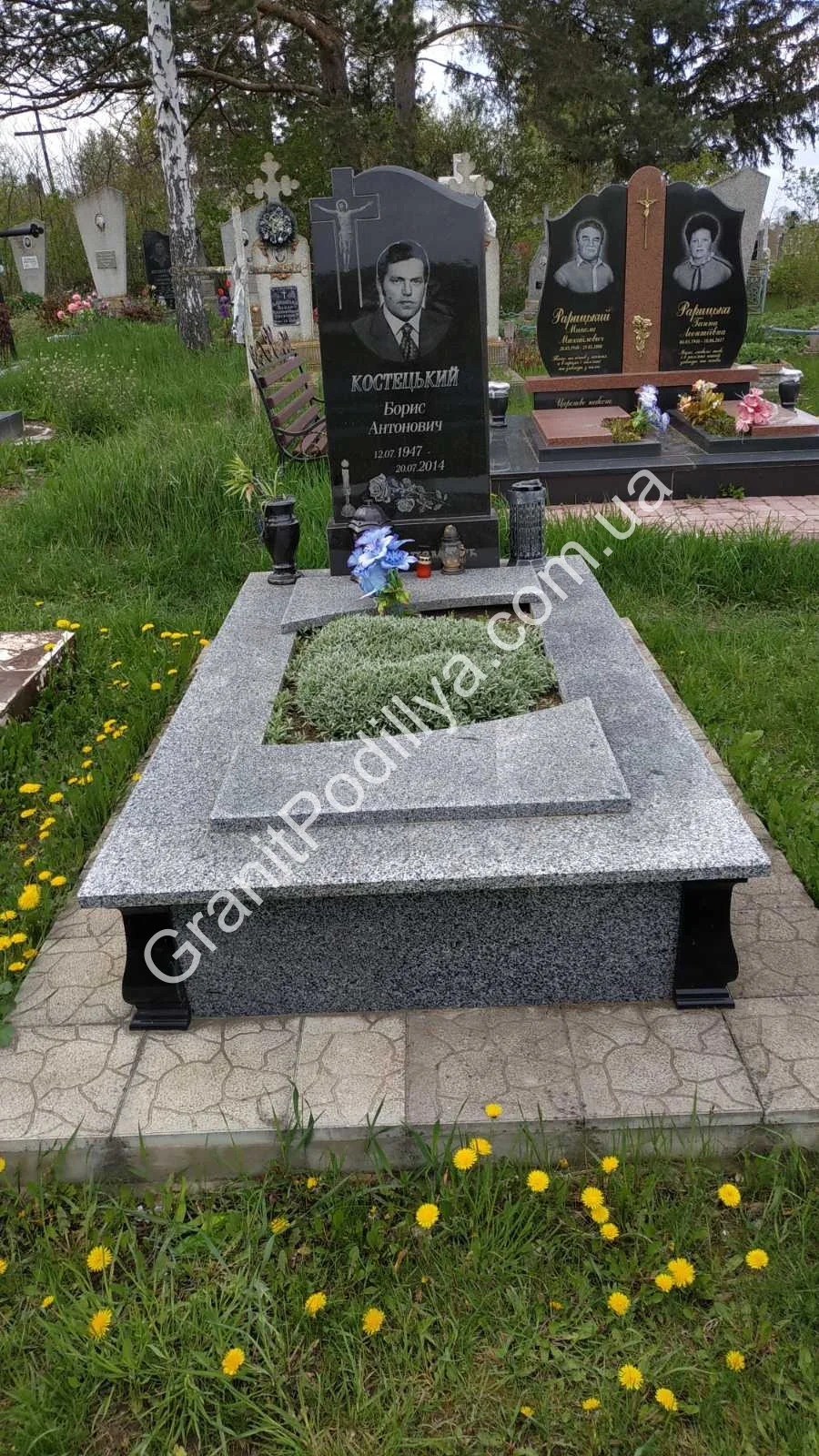 Подвійний пам'ятник з граніту - Кам'янець-Подільський | GranitPodillya